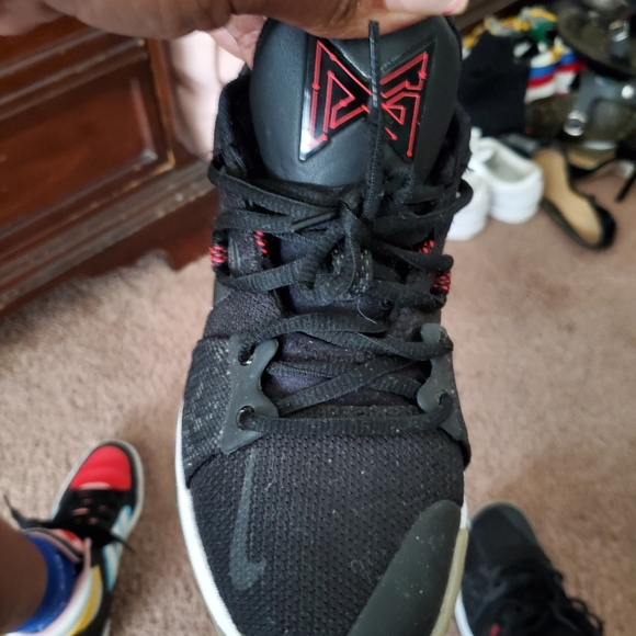 Nike - Picture 5 of 5